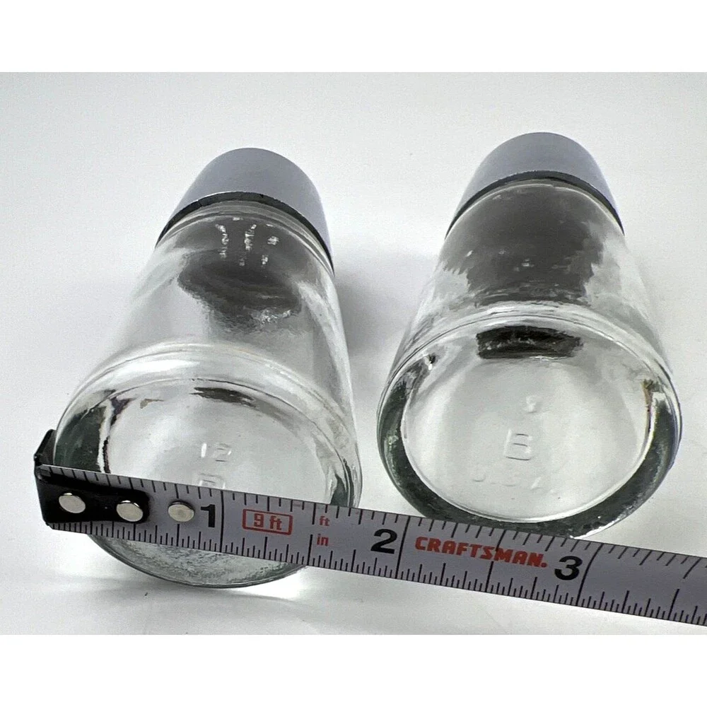 Mid Century Modern Clear Glass Salt And Pepper Shakers Usa 3.5